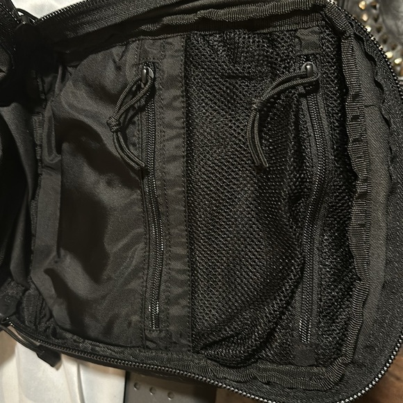 Tactical sling bag - Picture 6 of 9